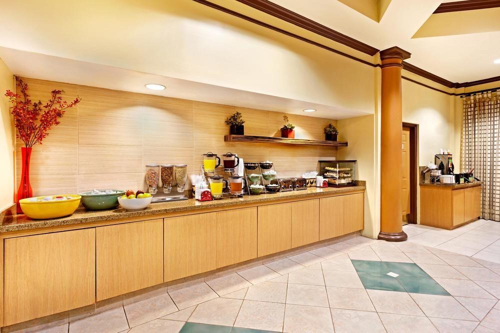 La Quinta By Wyndham Raleigh Cary Hotel Exterior foto