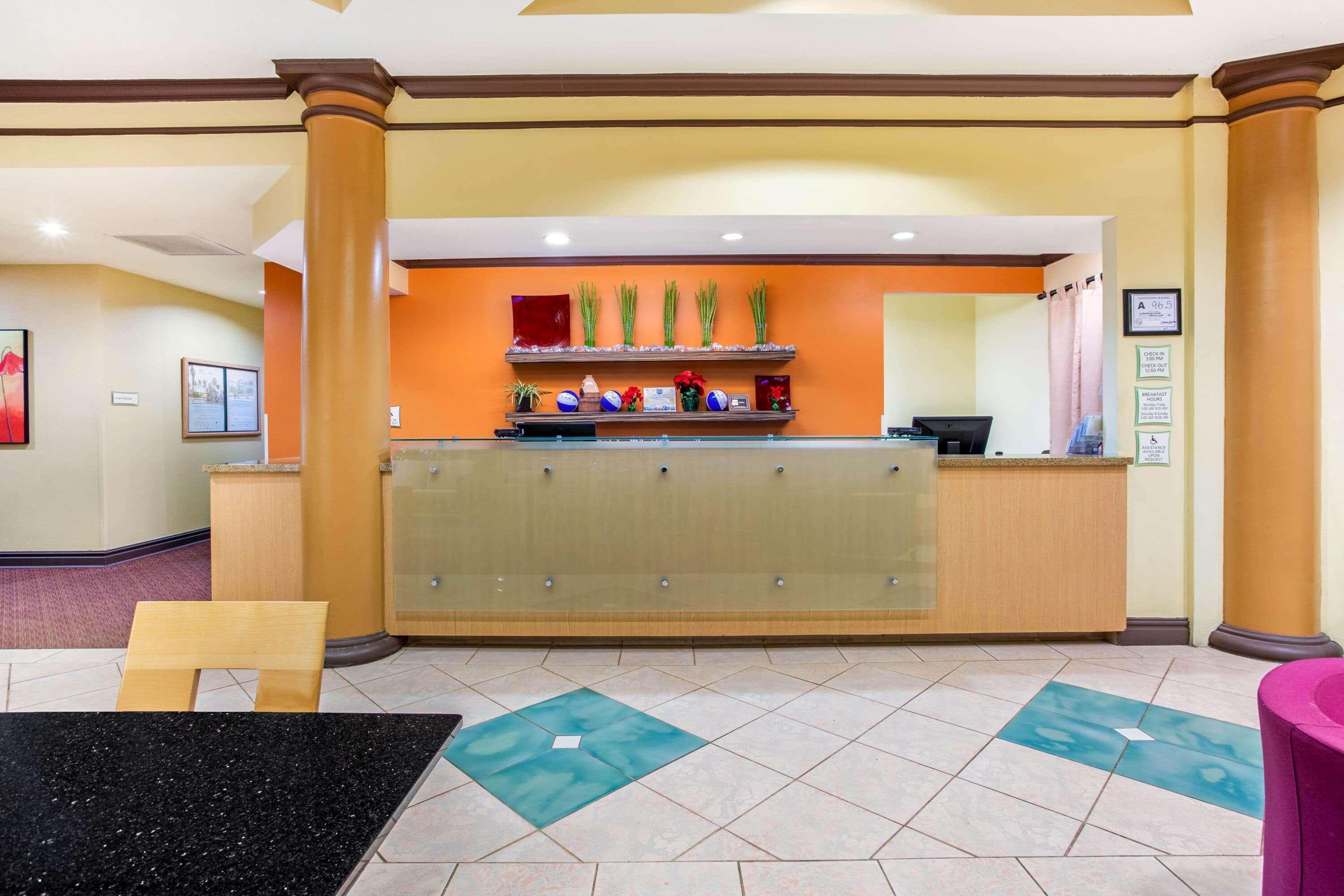 La Quinta By Wyndham Raleigh Cary Hotel Exterior foto